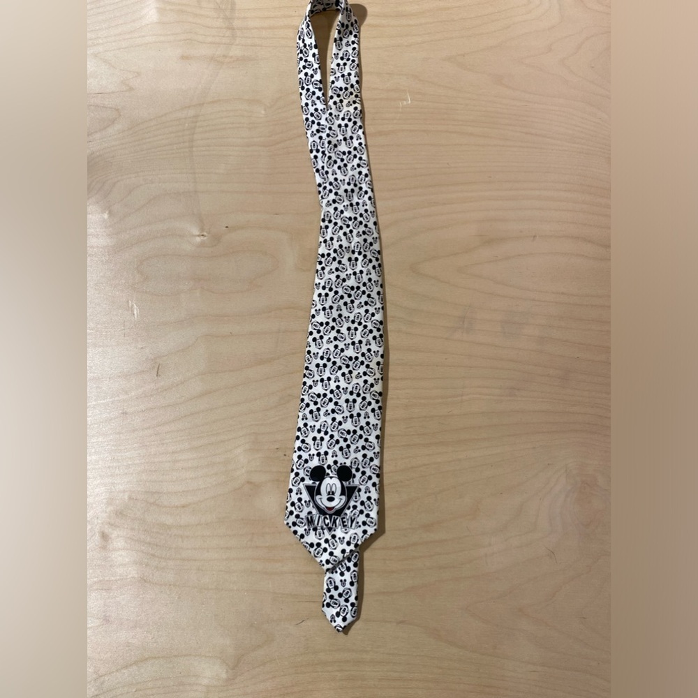 Disney Mickey Tie Designed by Cervantes (GK)